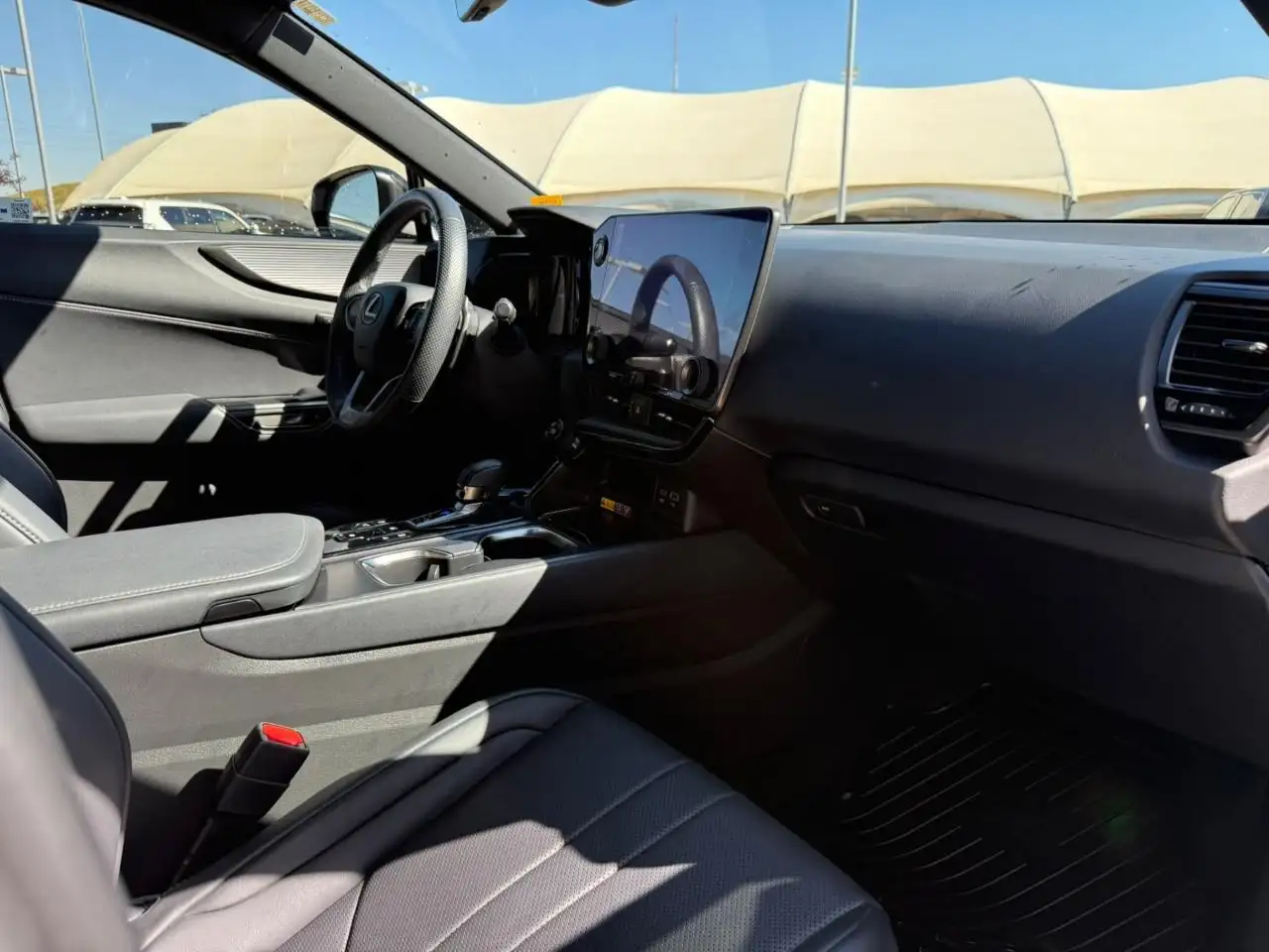 Lexus NX 350 - Image 11