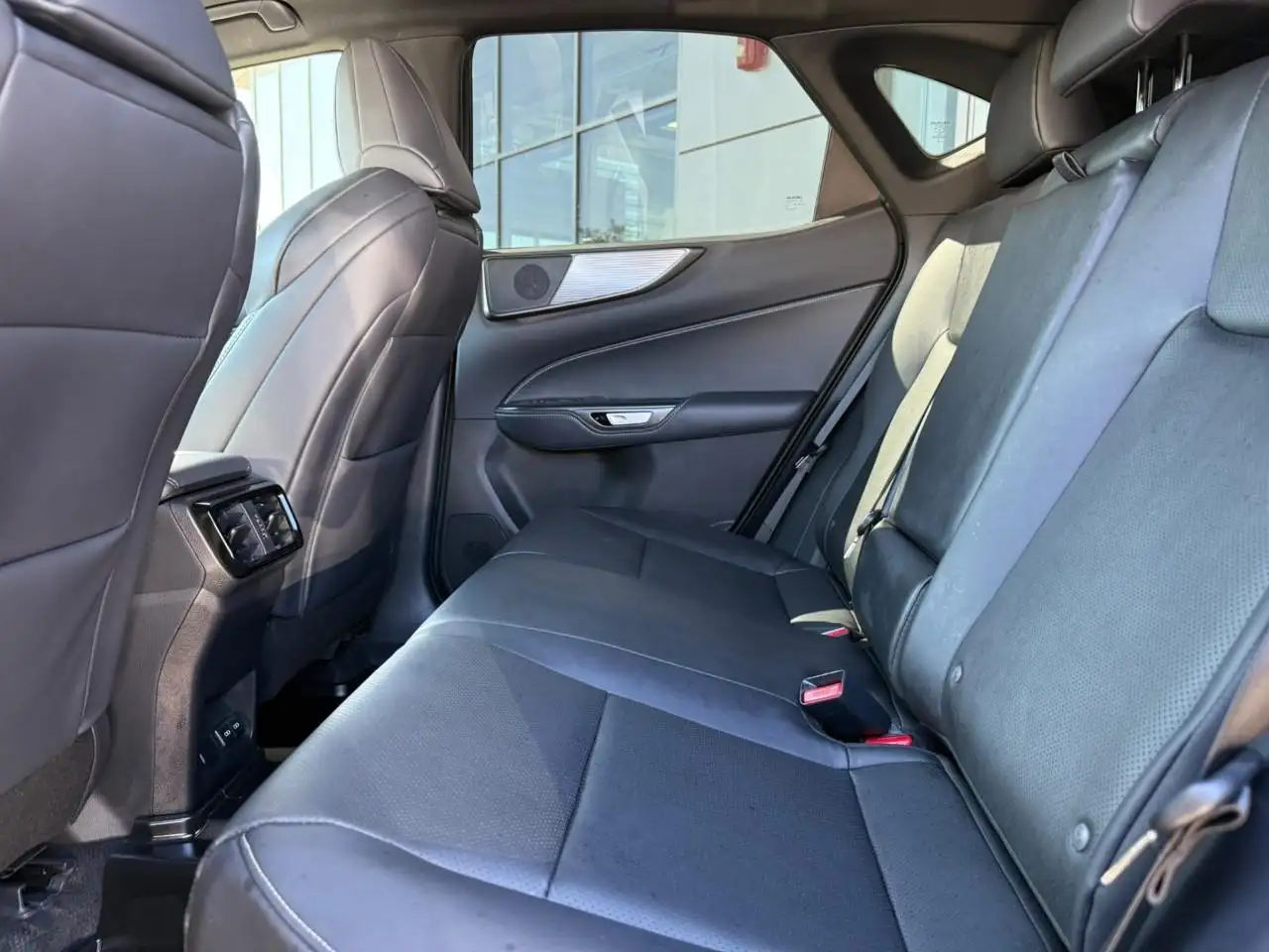 Lexus NX 350 - Image 9