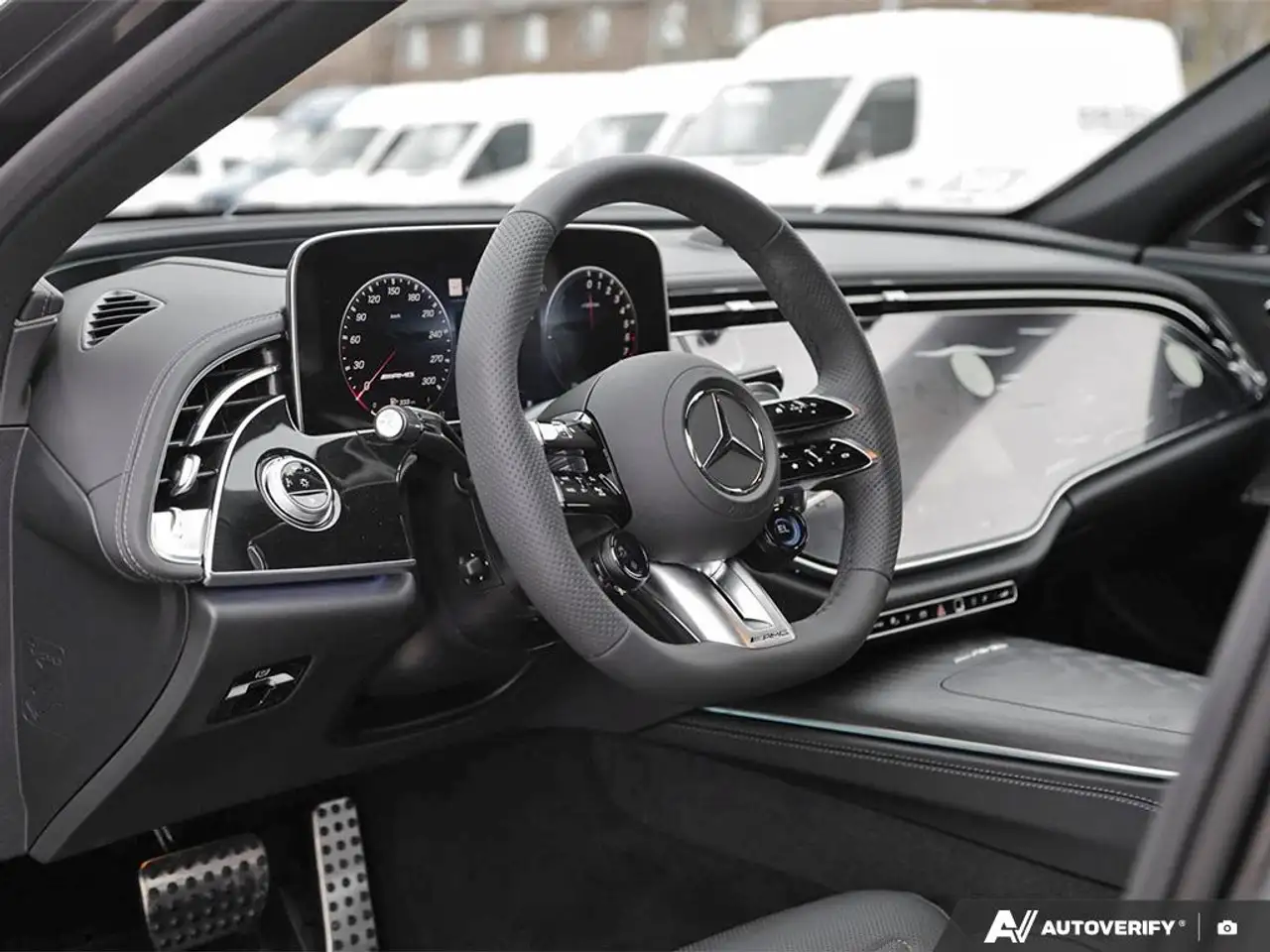 Mercedes-Benz E-Class - Image 13