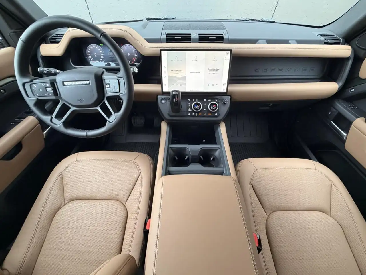 Land Rover Defender - Image 22