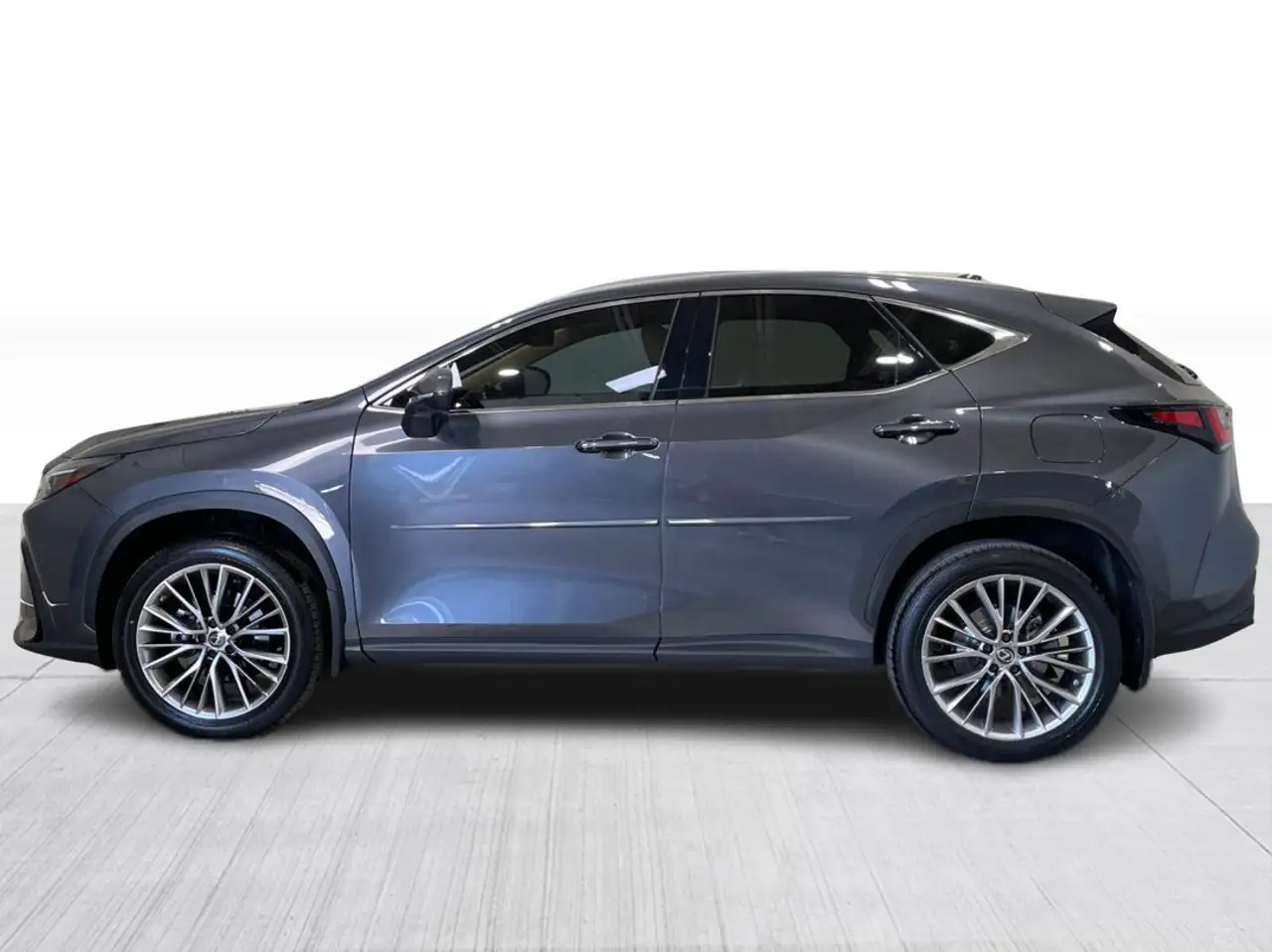 Lexus NX - Image 13