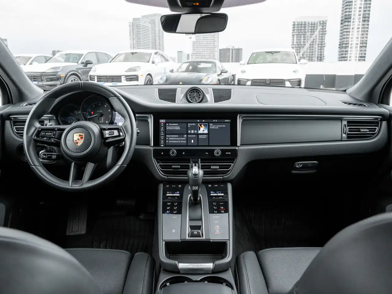 Porsche Macan - Image 34