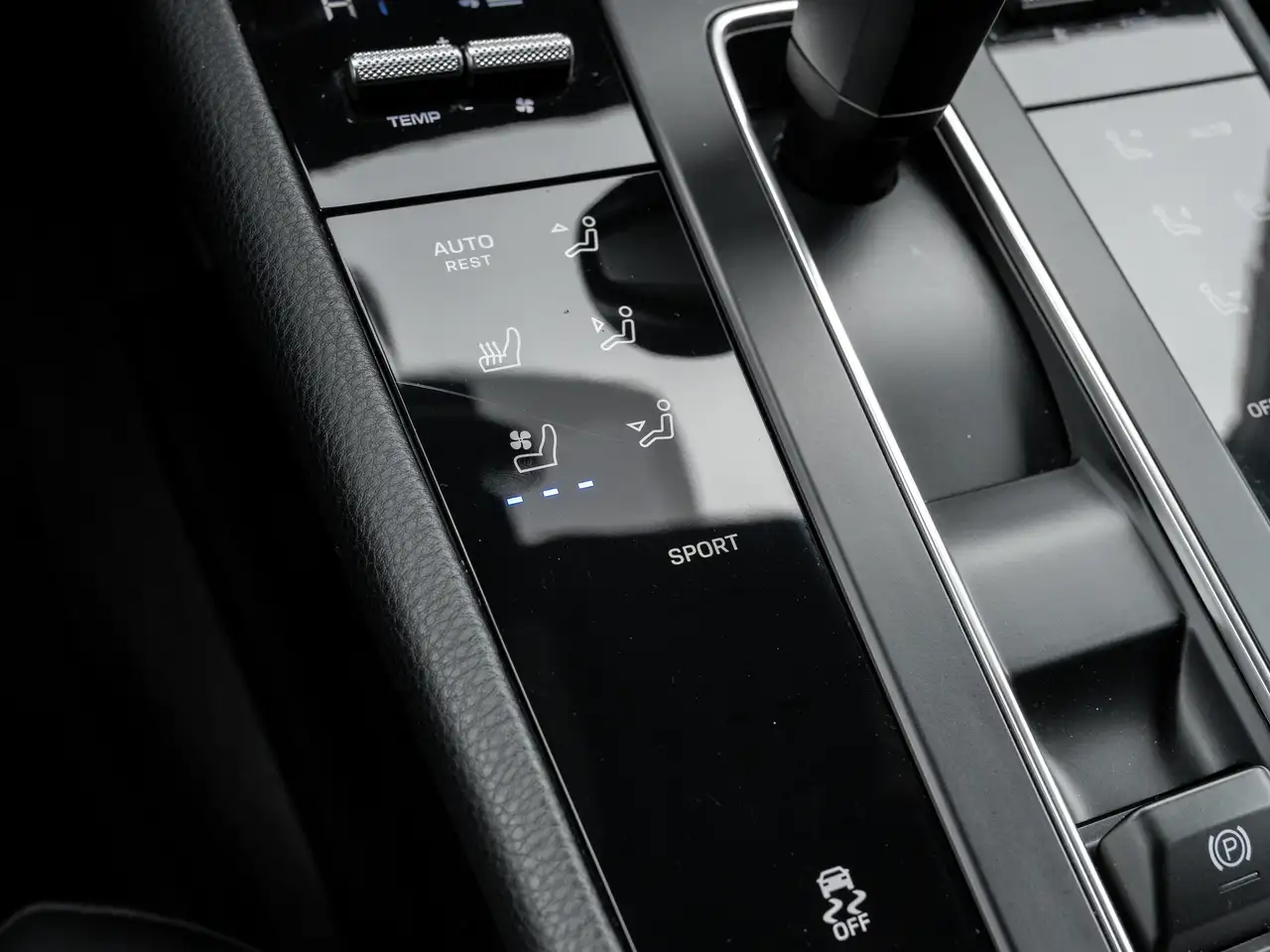 Porsche Macan - Image 25