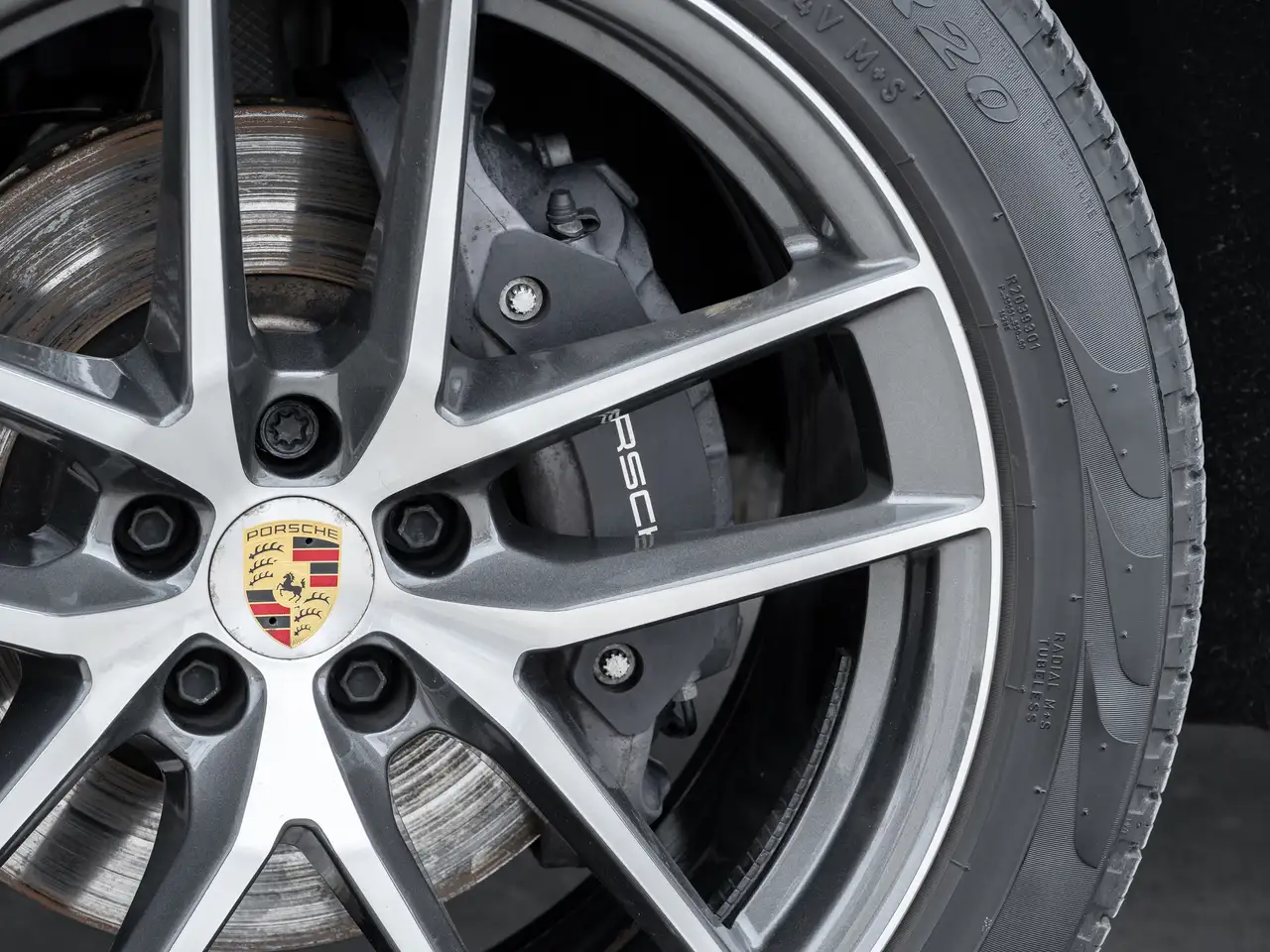 Porsche Macan - Image 9