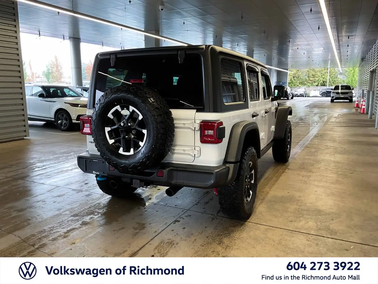 Jeep Wrangler - Image 8