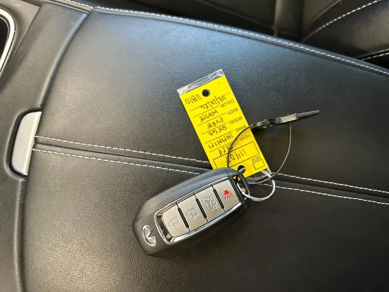Infiniti QX60 - Image 24