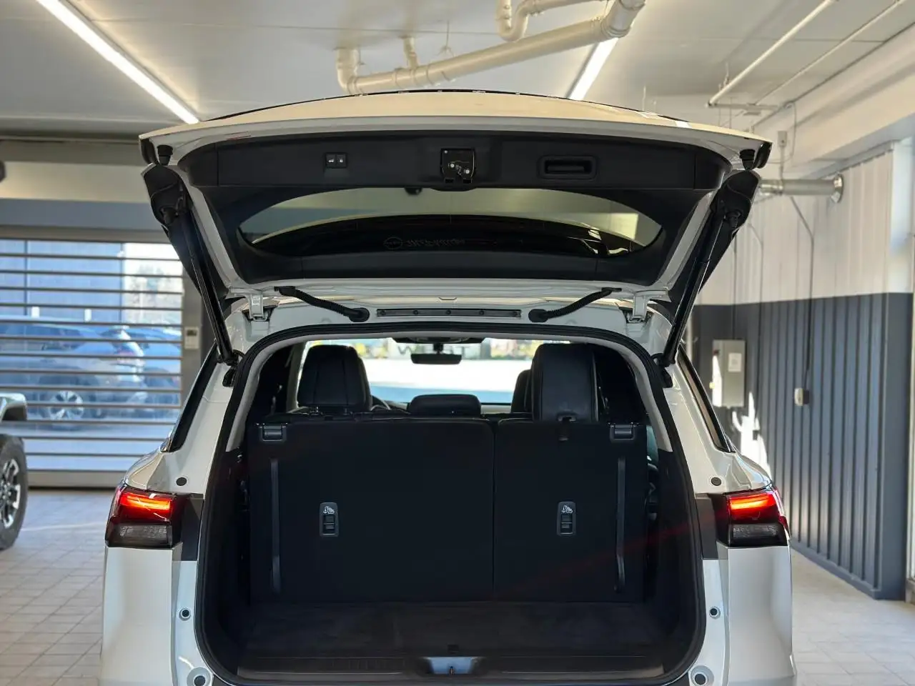 Infiniti QX60 - Image 8