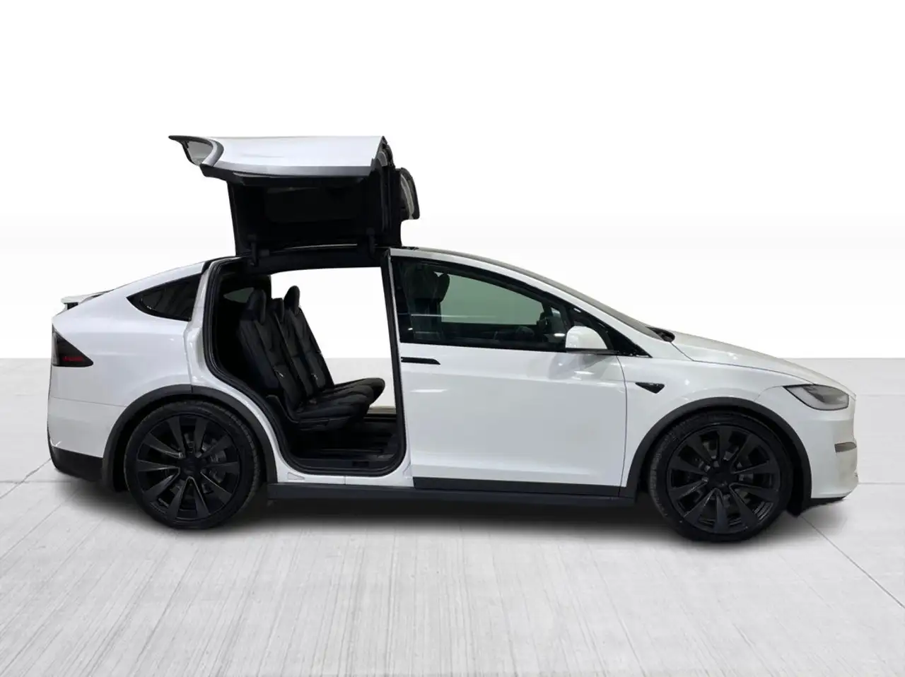 Tesla Model X - Image 2