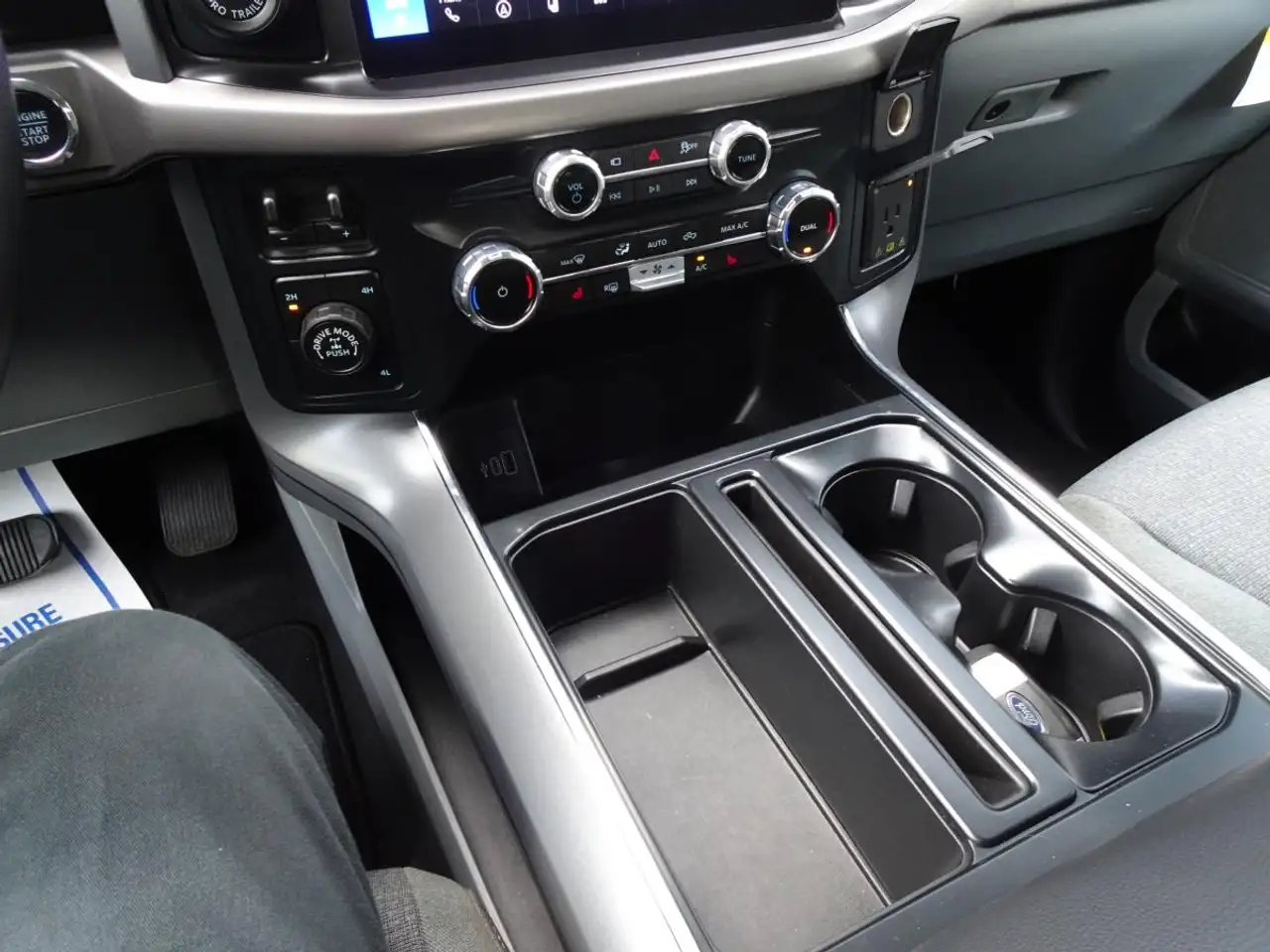 Ford F-150 - Image 26