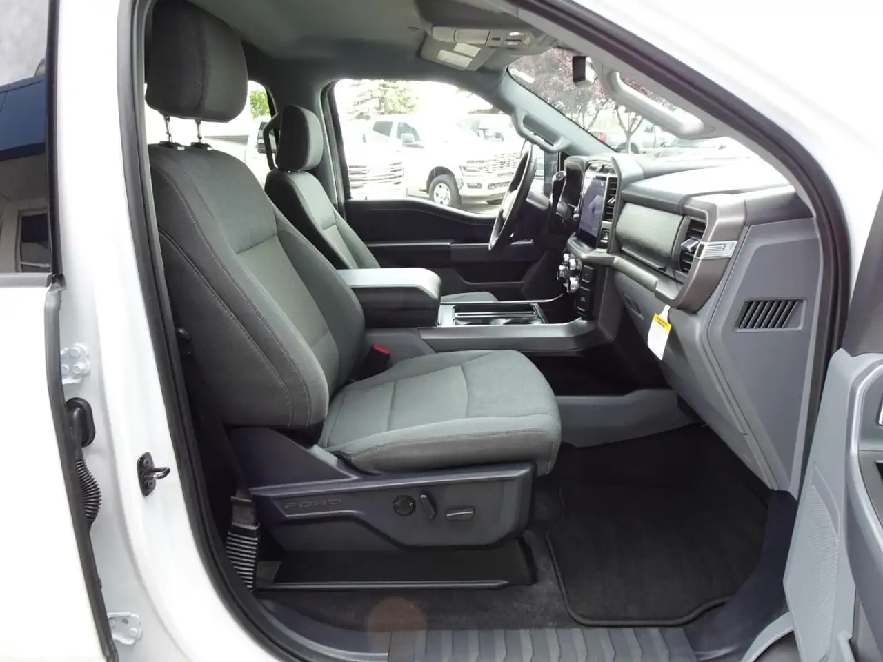 Ford F-150 - Image 15
