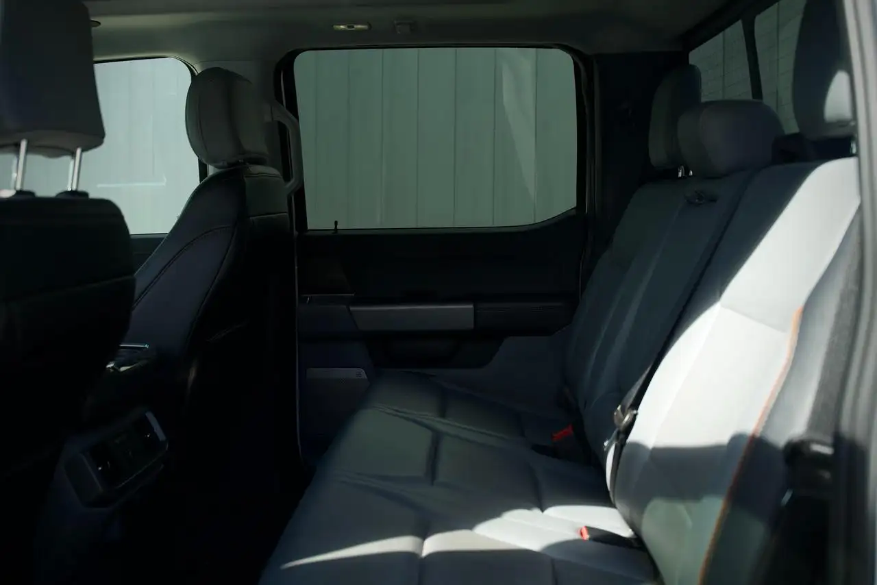 Ford F-150 - Image 9