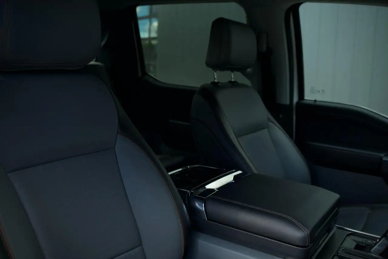 Ford F-150 - Image 21