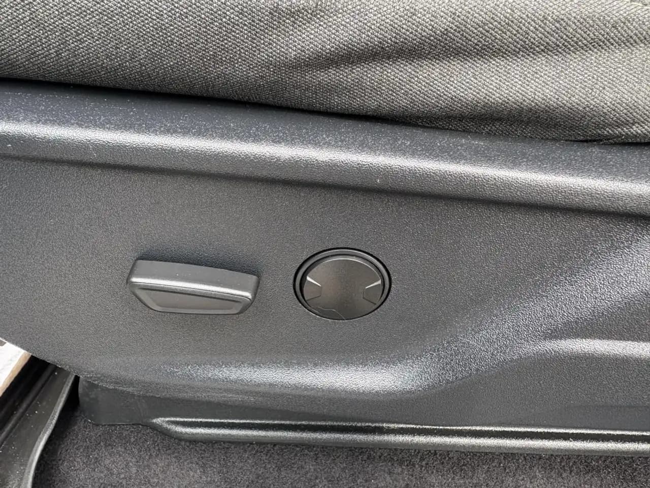 Ford F-150 - Image 18
