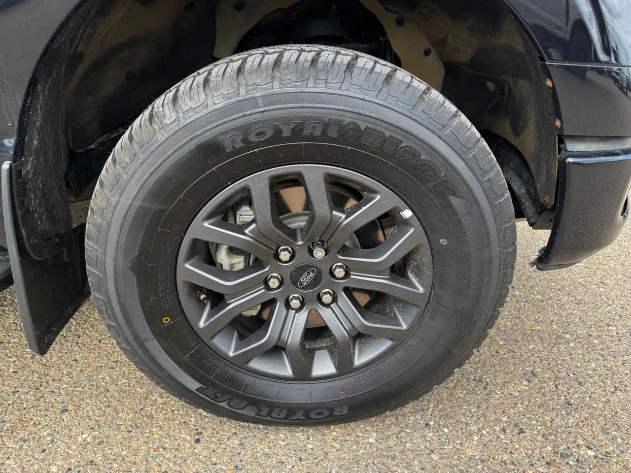 Ford F-150 - Image 9