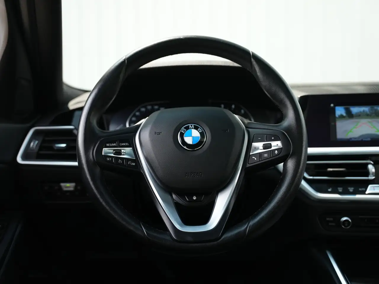 BMW 3 Series - Image 22