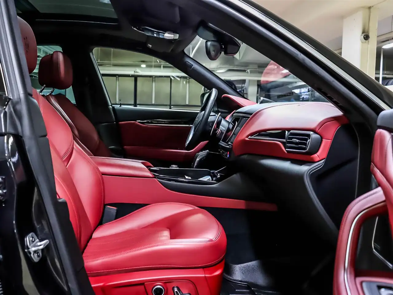 Maserati Levante - Image 11