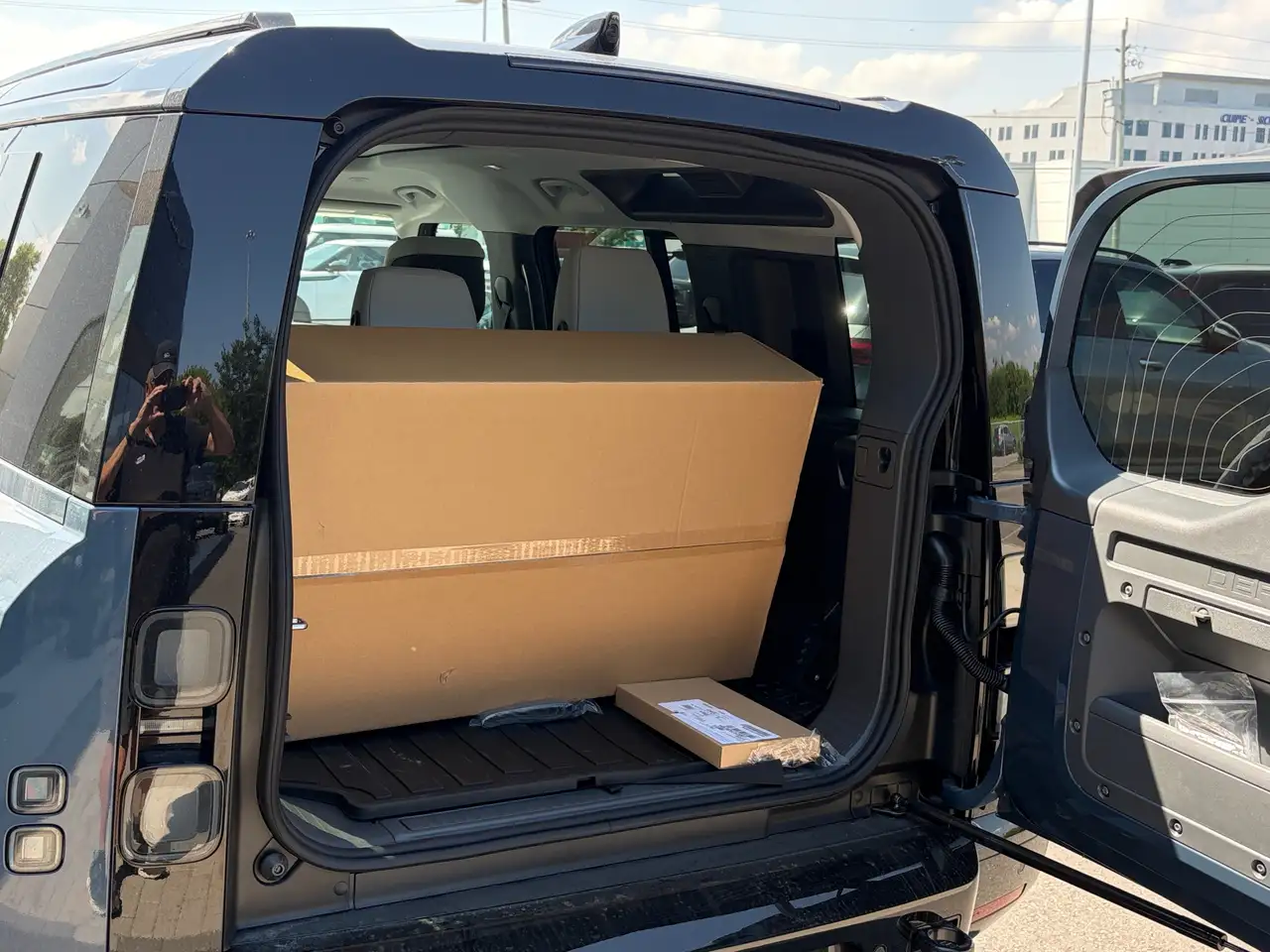 Land Rover Defender - Image 19