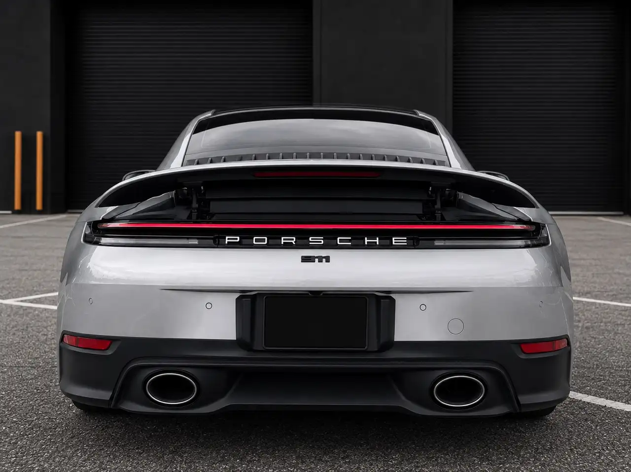 Porsche 911 - Image 9