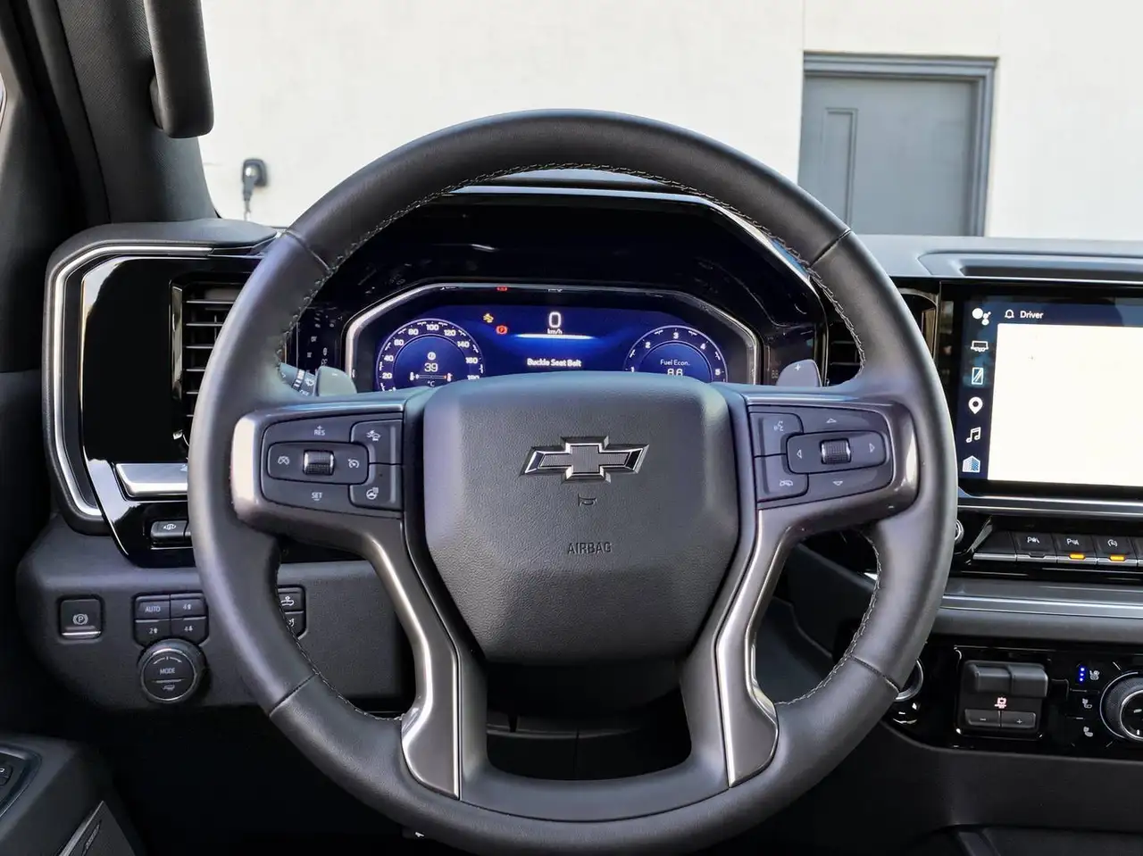 Chevrolet Silverado 1500 - Image 8