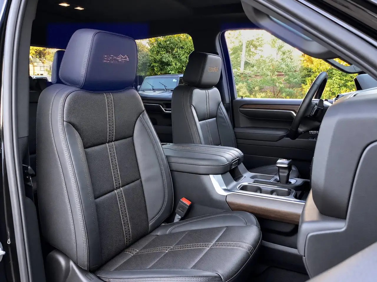 Chevrolet Silverado 1500 - Image 29