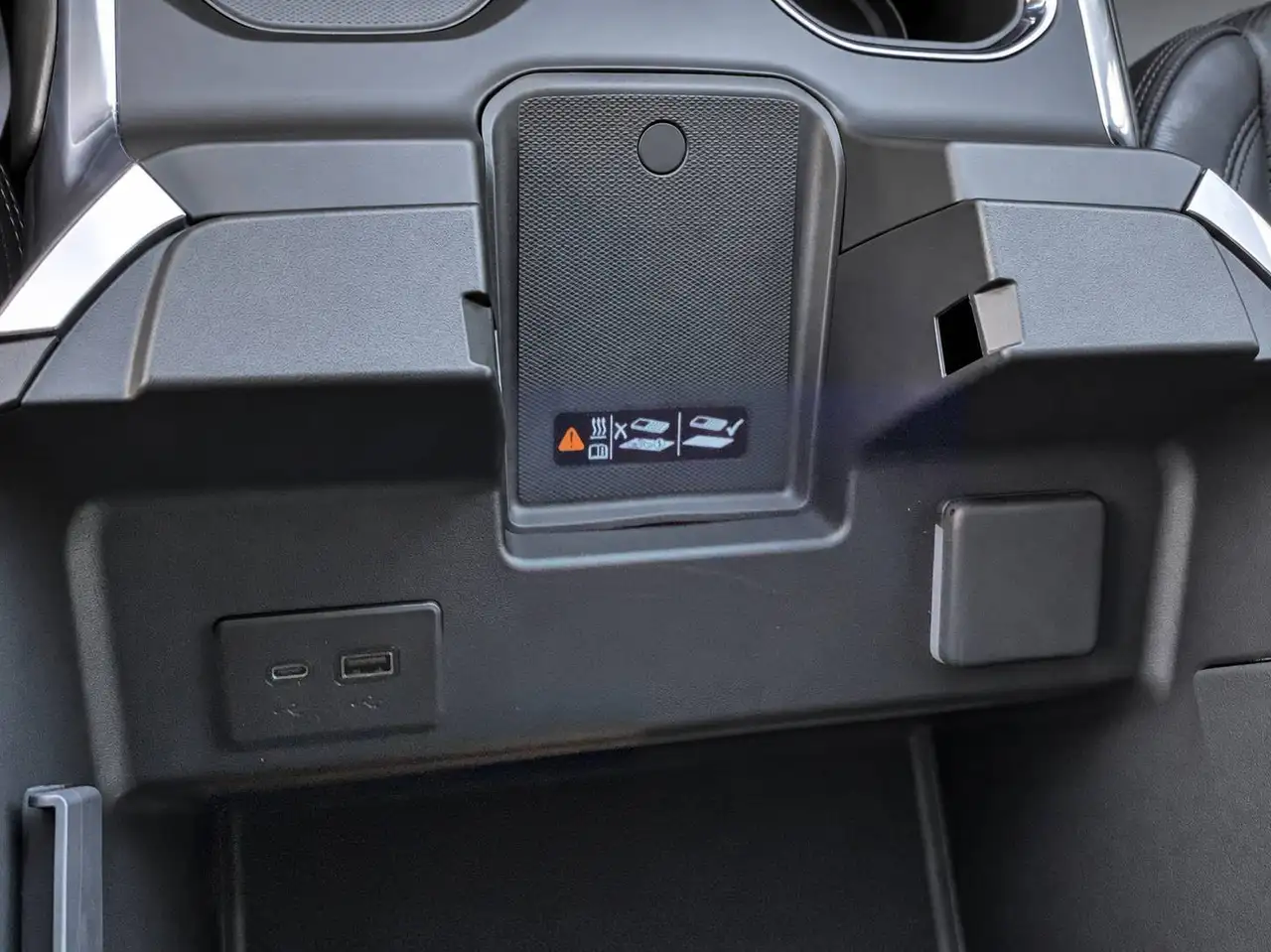 Chevrolet Silverado 1500 - Image 14