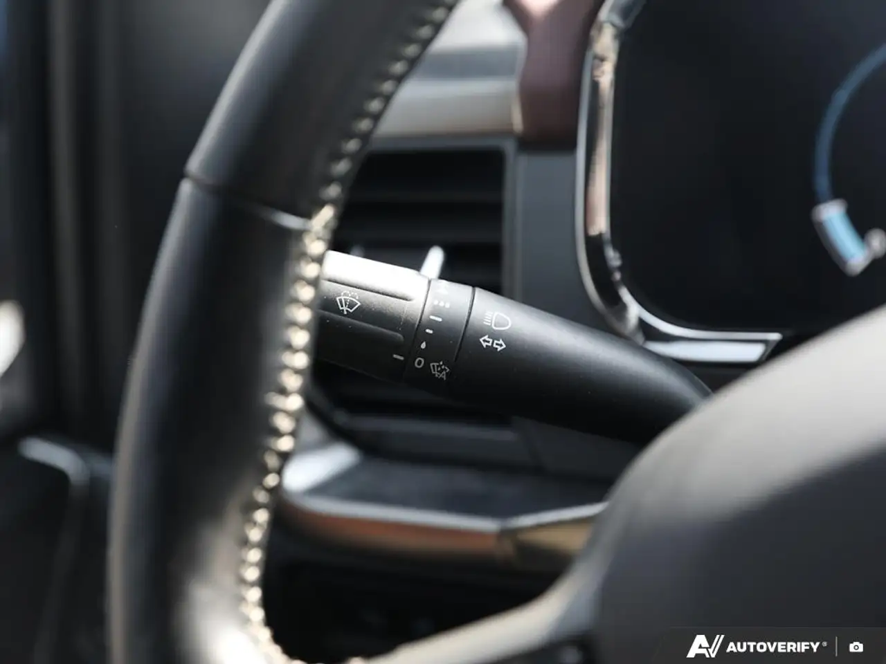 Ford F-150 - Image 14