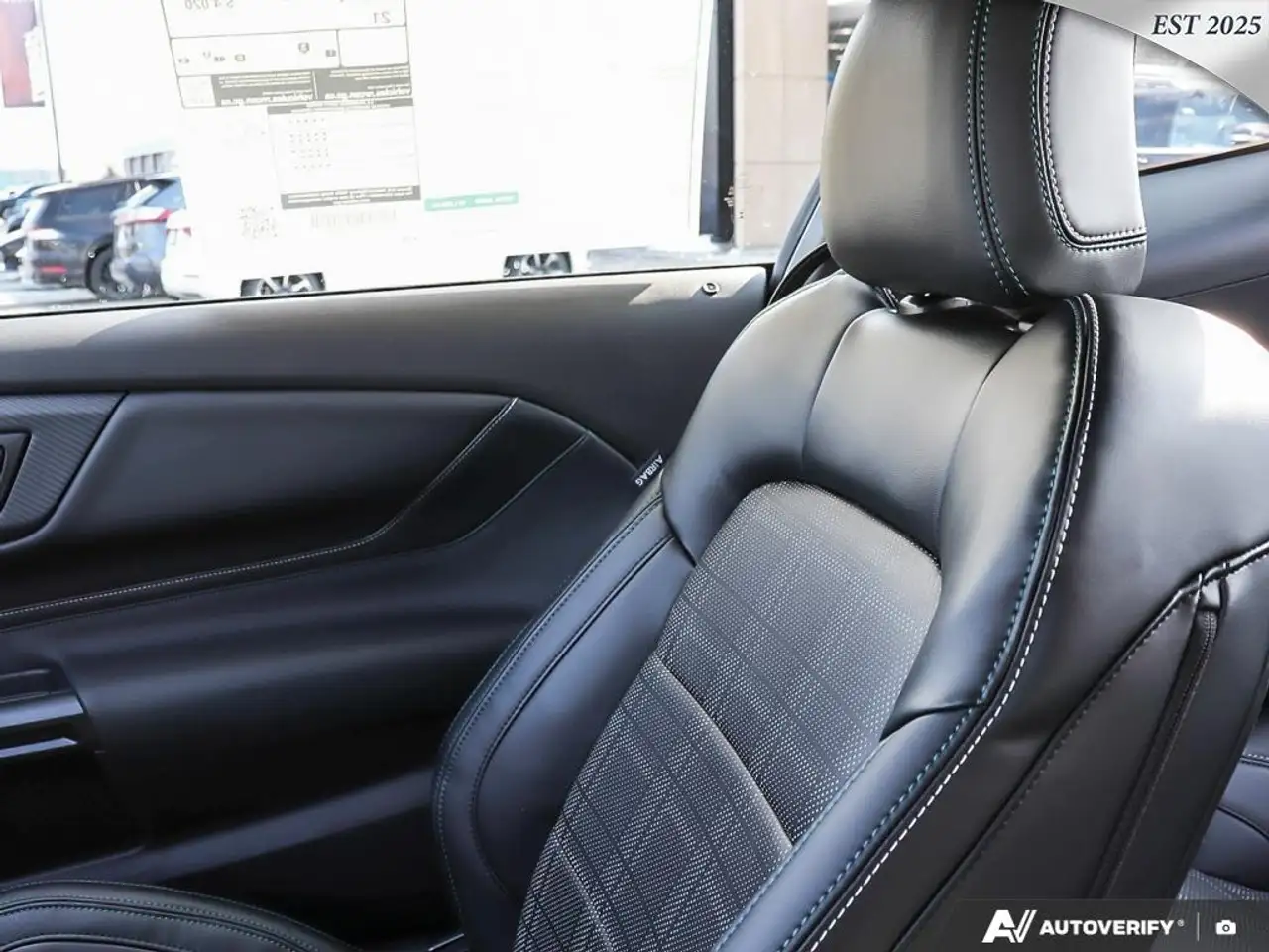 Ford Mustang - Image 23
