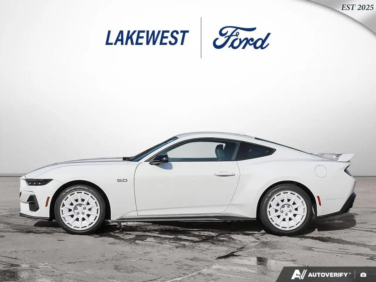 Ford Mustang - Image 3