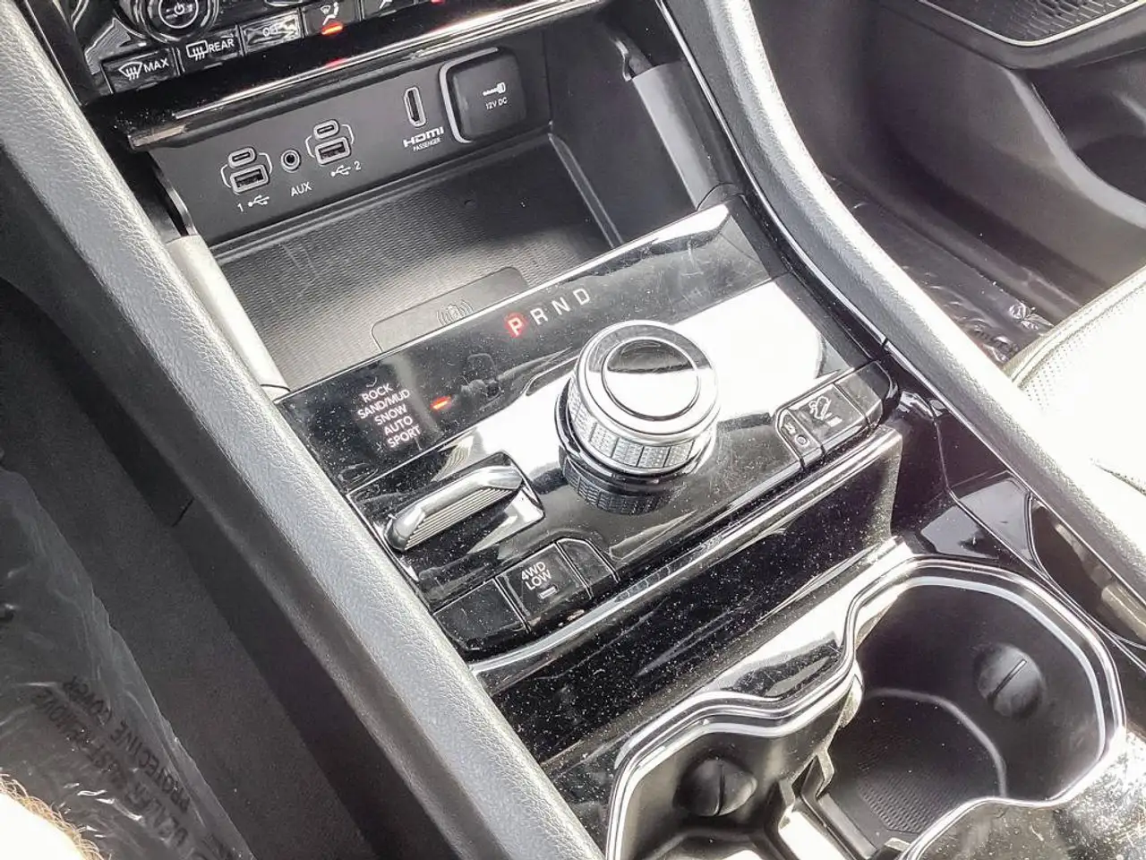 Jeep Grand Cherokee - Image 20