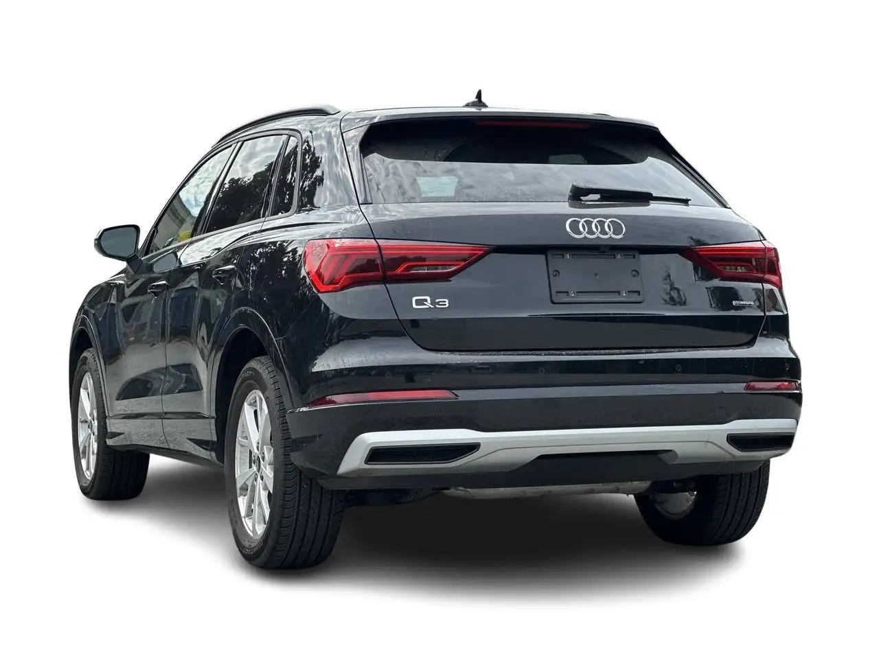 Audi Q3 - Image 11