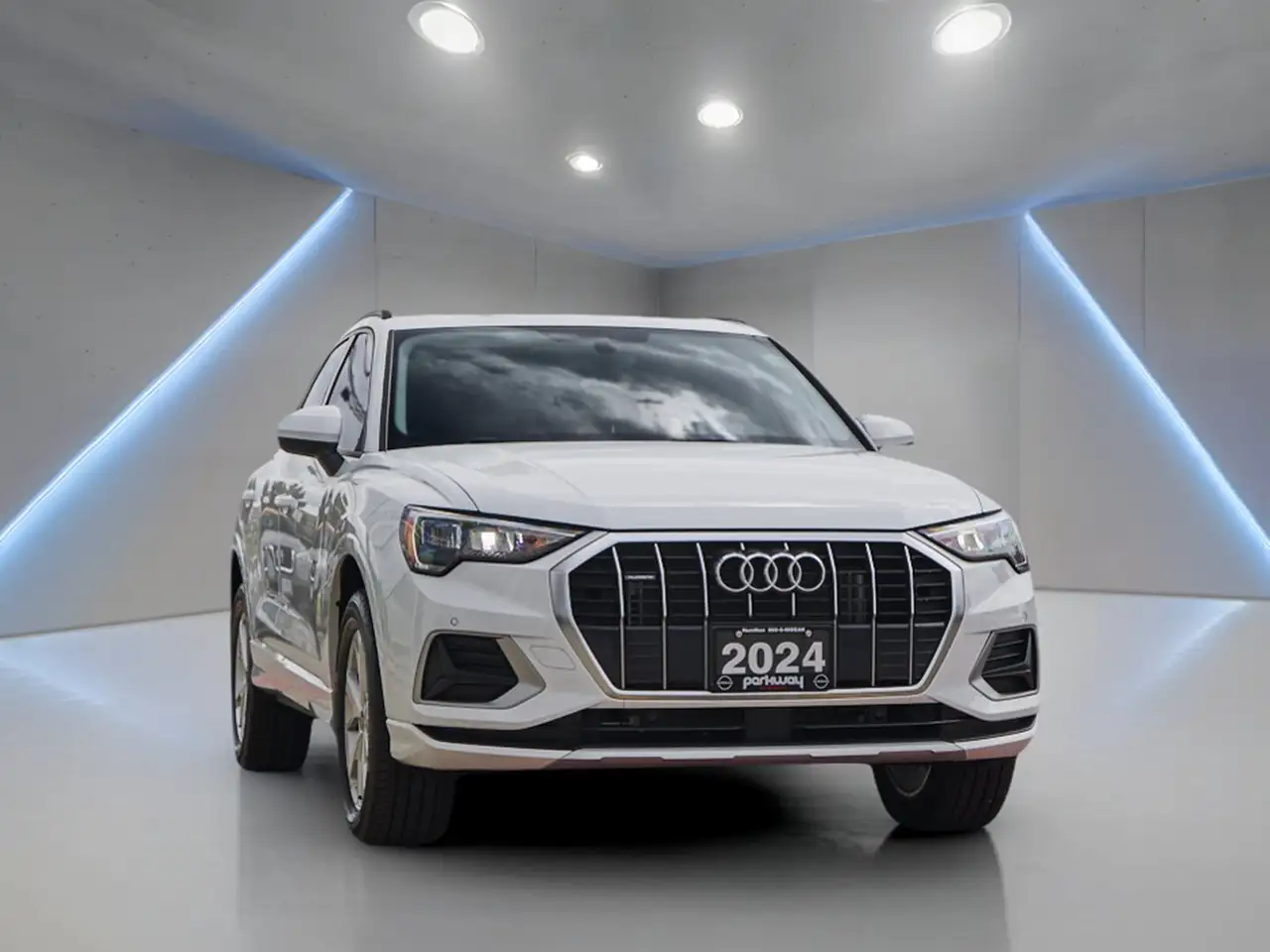 Audi Q3 - Image 6