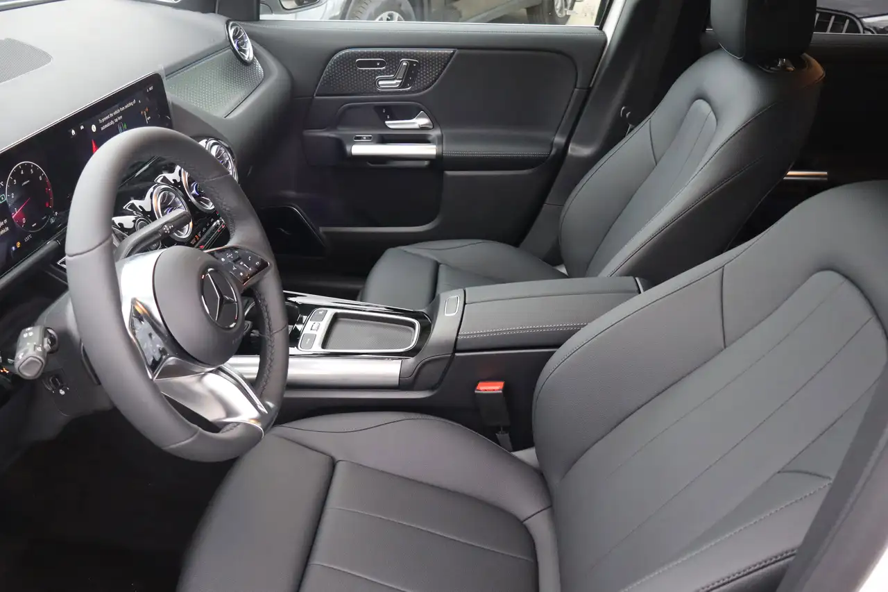 Mercedes-Benz GLA - Image 15