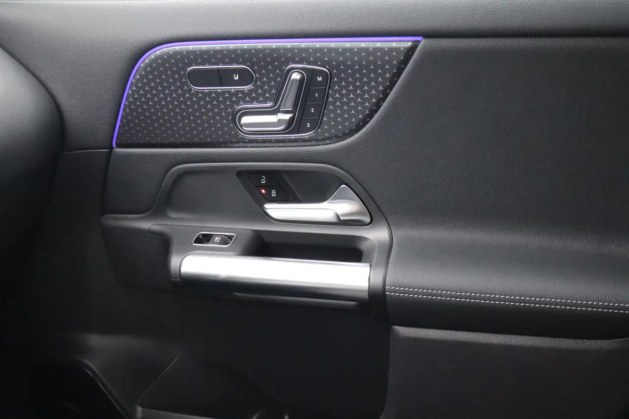 Mercedes-Benz GLA - Image 12