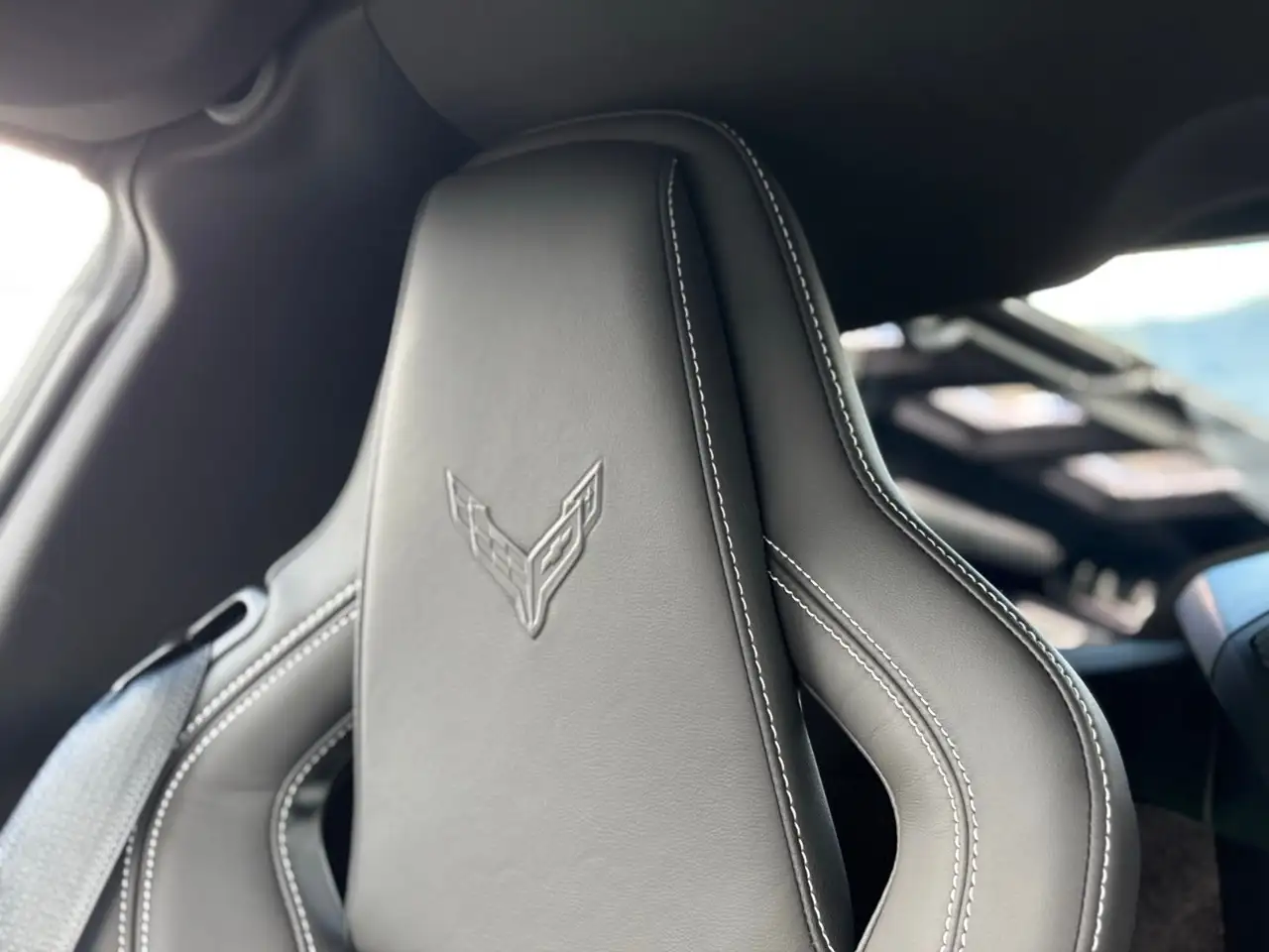 Chevrolet Corvette - Image 20