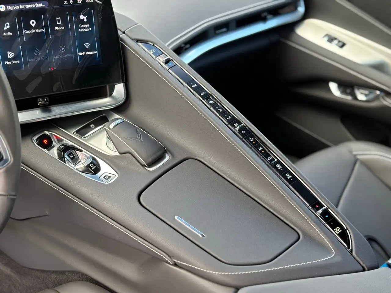 Chevrolet Corvette - Image 19