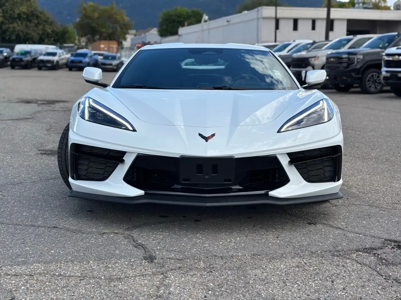 Chevrolet Corvette - Image 2