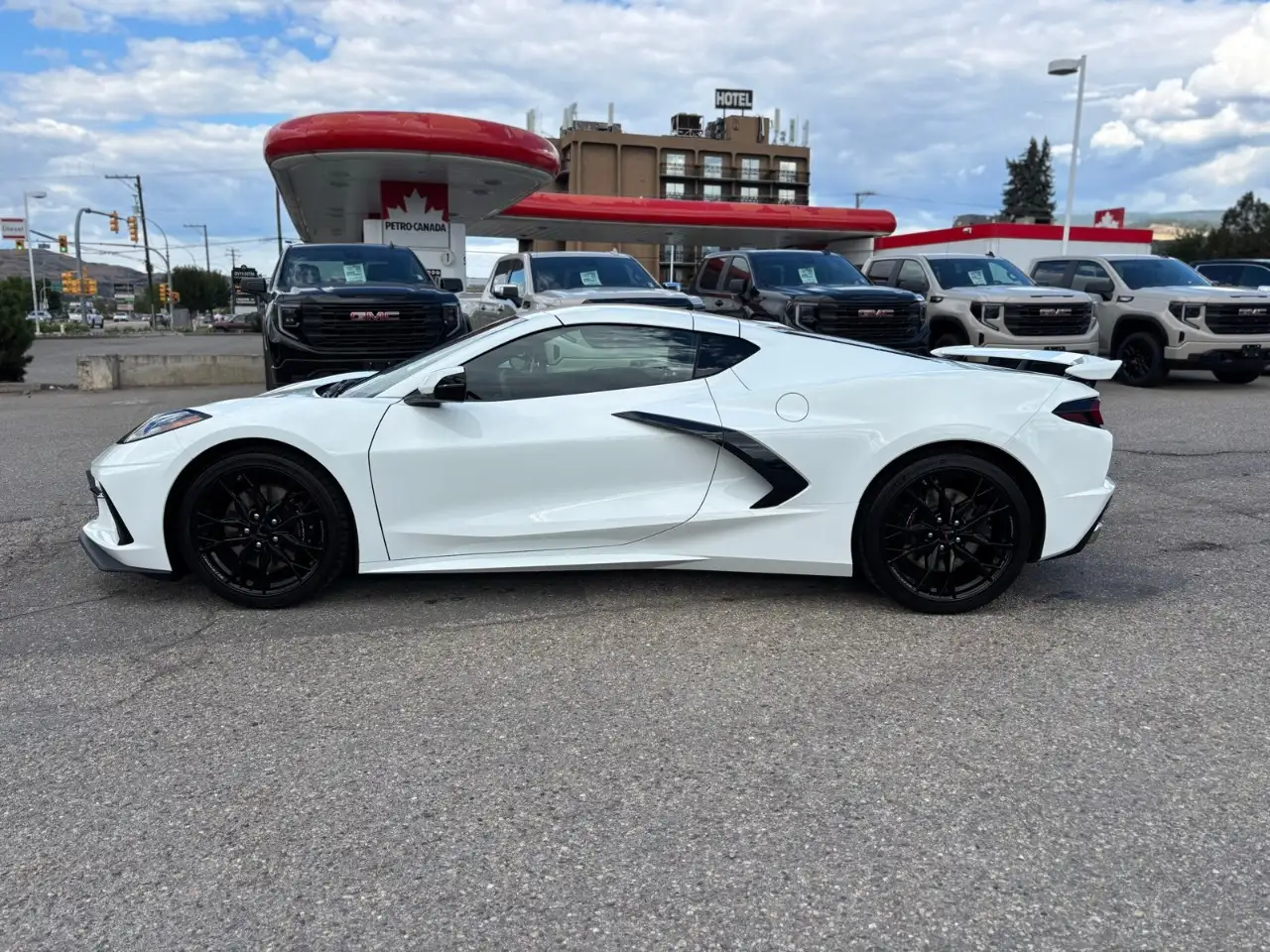 Chevrolet Corvette - Image 3