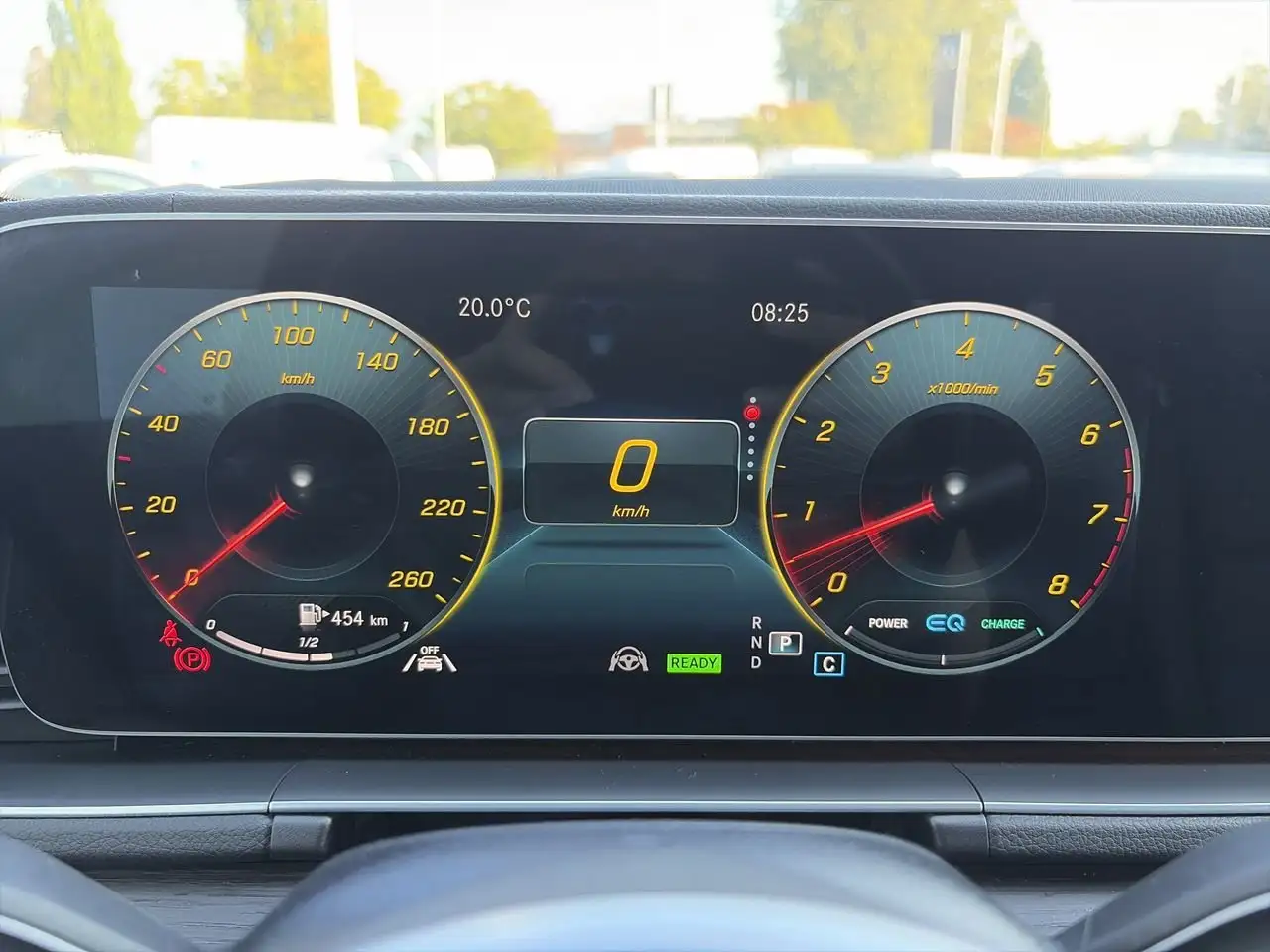 Mercedes-Benz GLE - Image 23