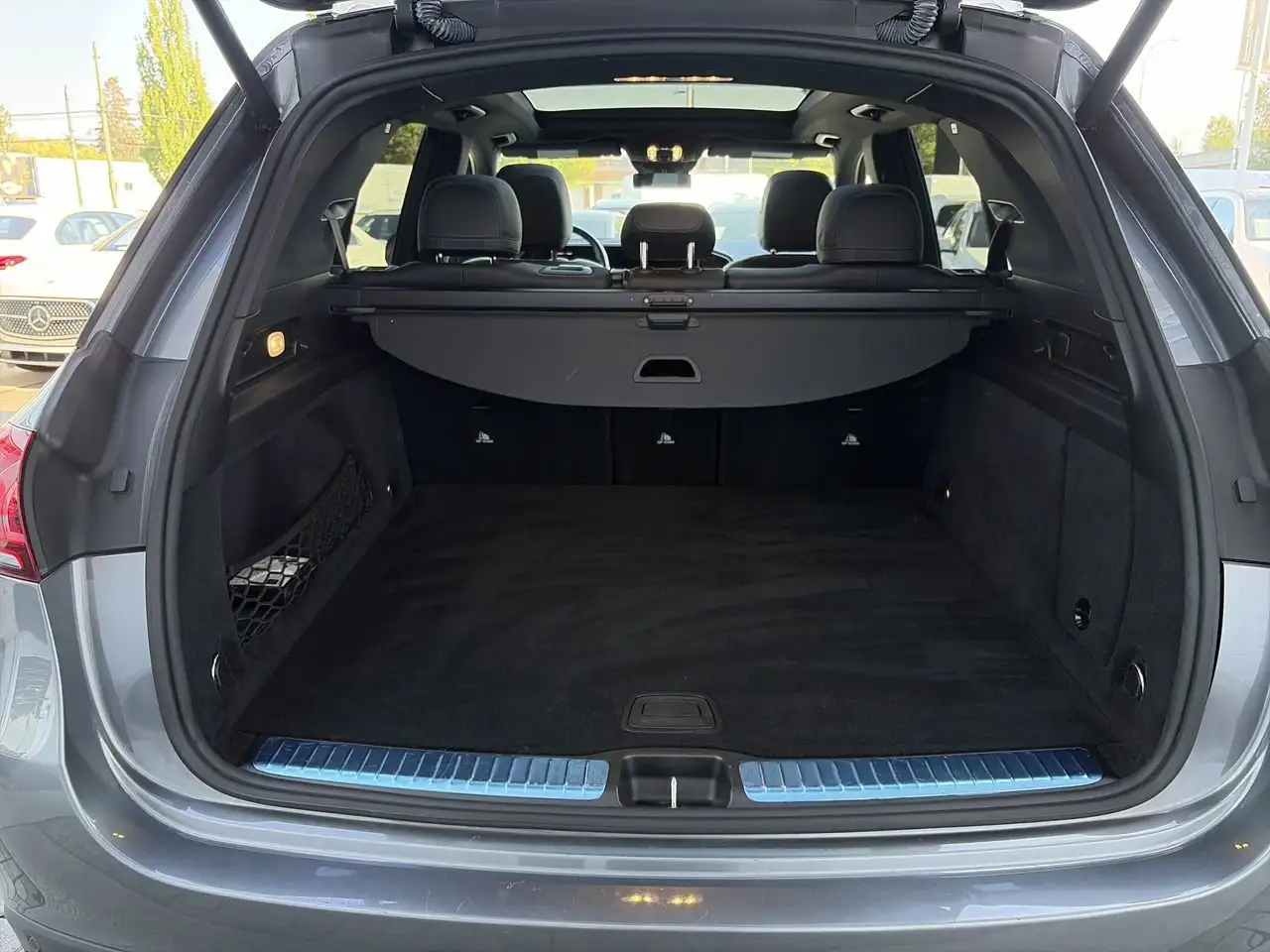 Mercedes-Benz GLE - Image 33