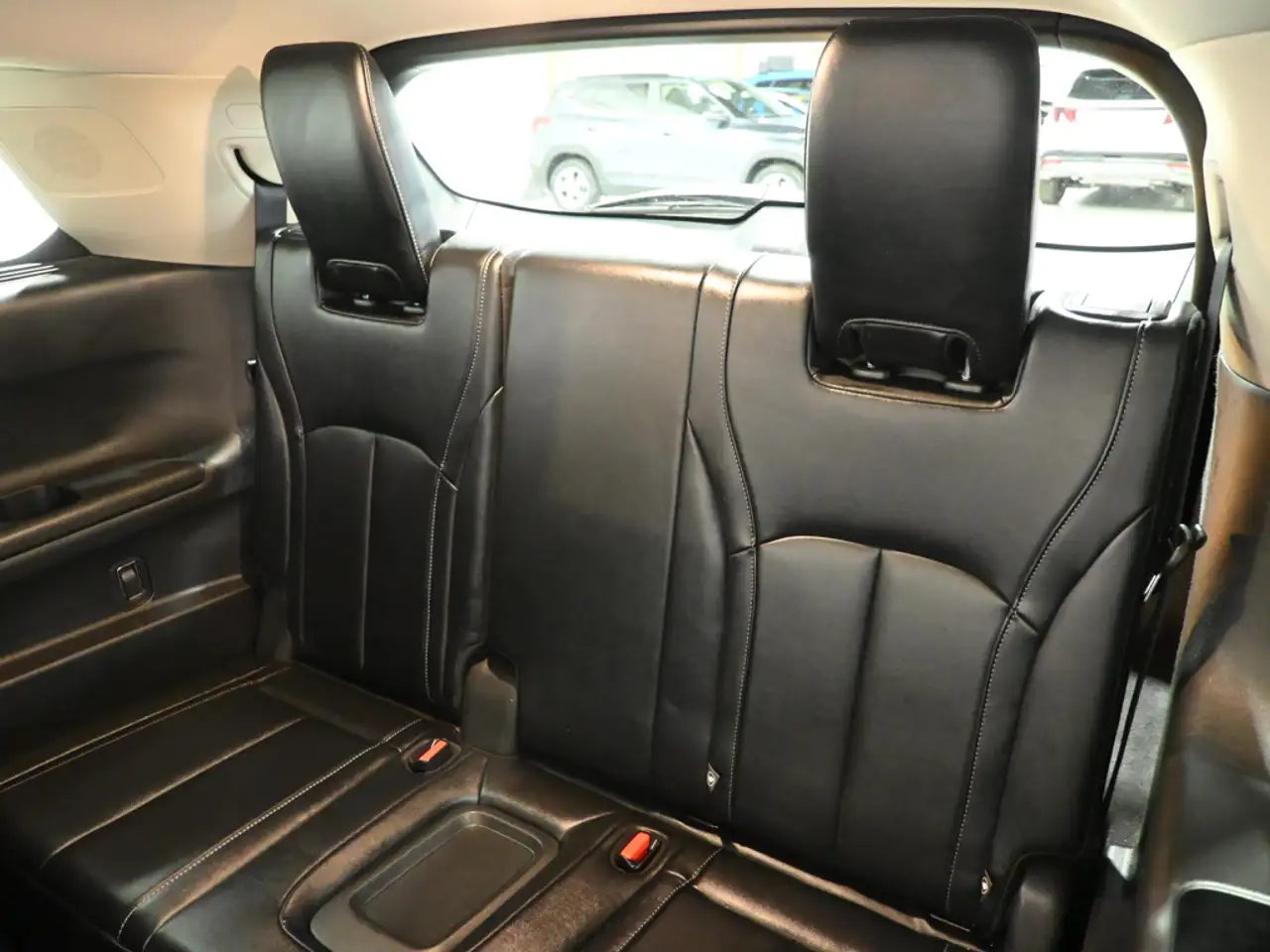 Infiniti QX60 - Image 25