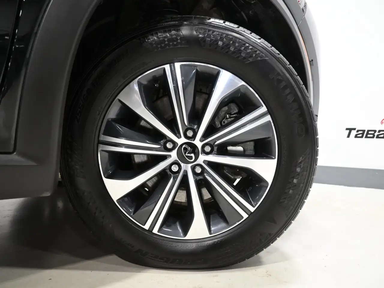 Infiniti QX60 - Image 26