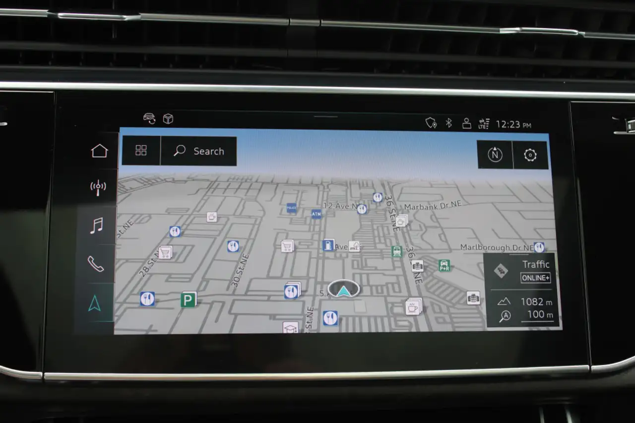 Audi Q7 - Image 15