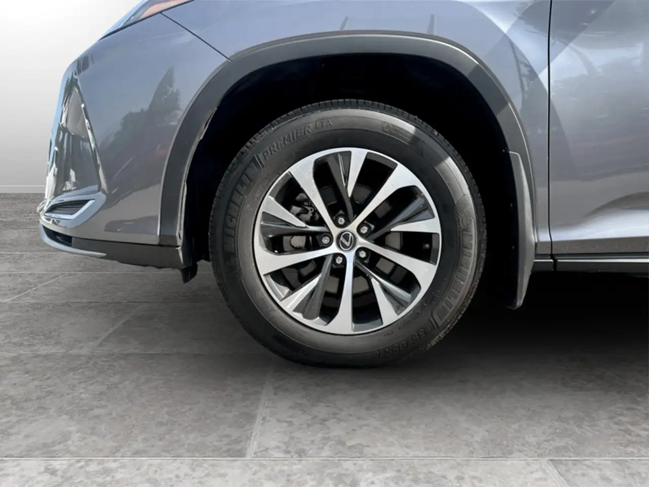 Lexus RX - Image 9