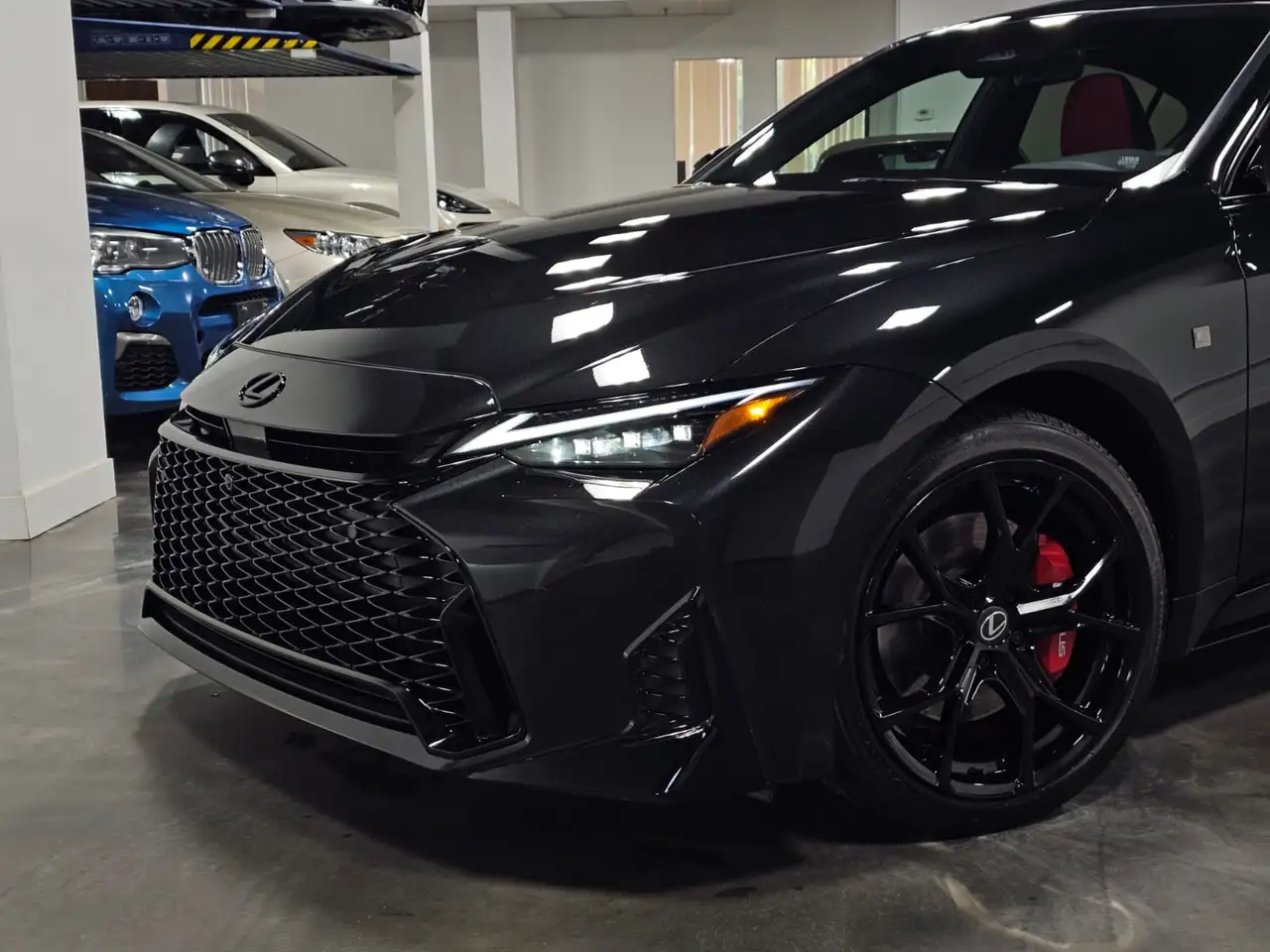 Lexus IS 350 - Image 2