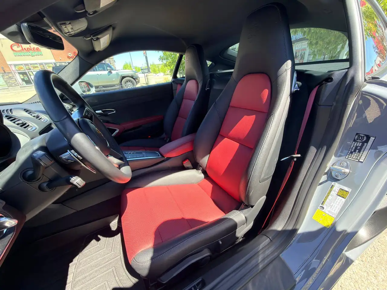 Porsche 718 Cayman - Image 11