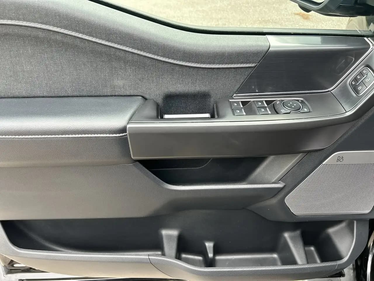 Ford F-150 - Image 12