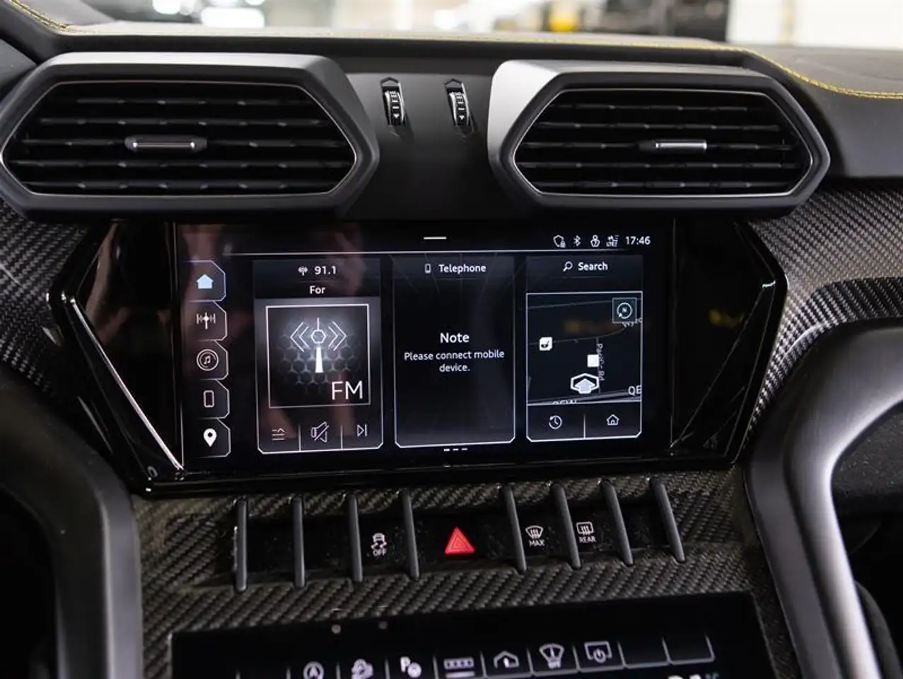 Lamborghini Urus - Image 26