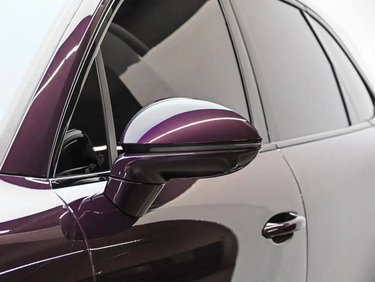 Porsche Cayenne - Image 8