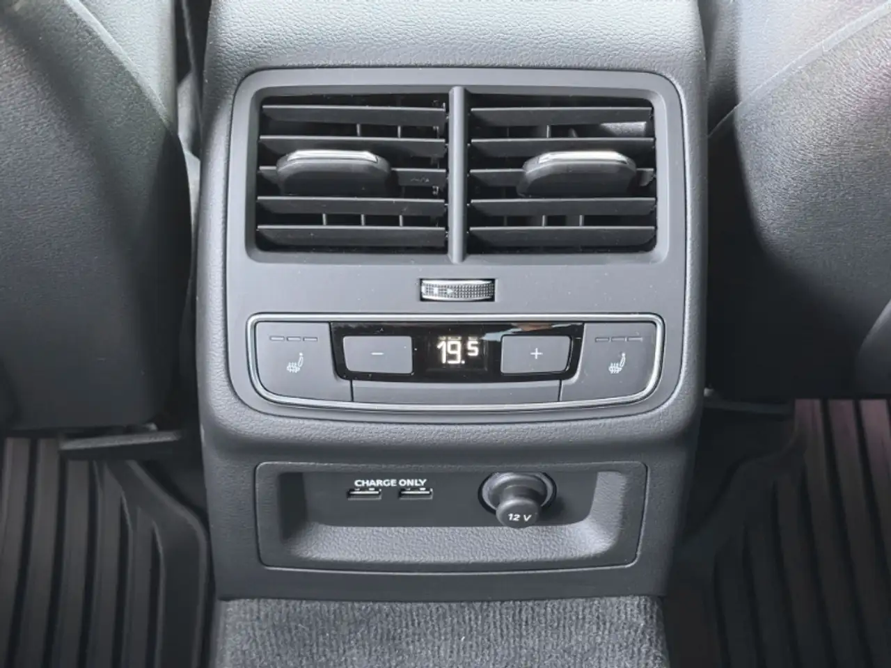 Audi A4 - Image 23