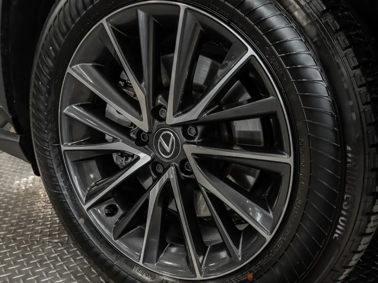 Lexus NX - Image 10
